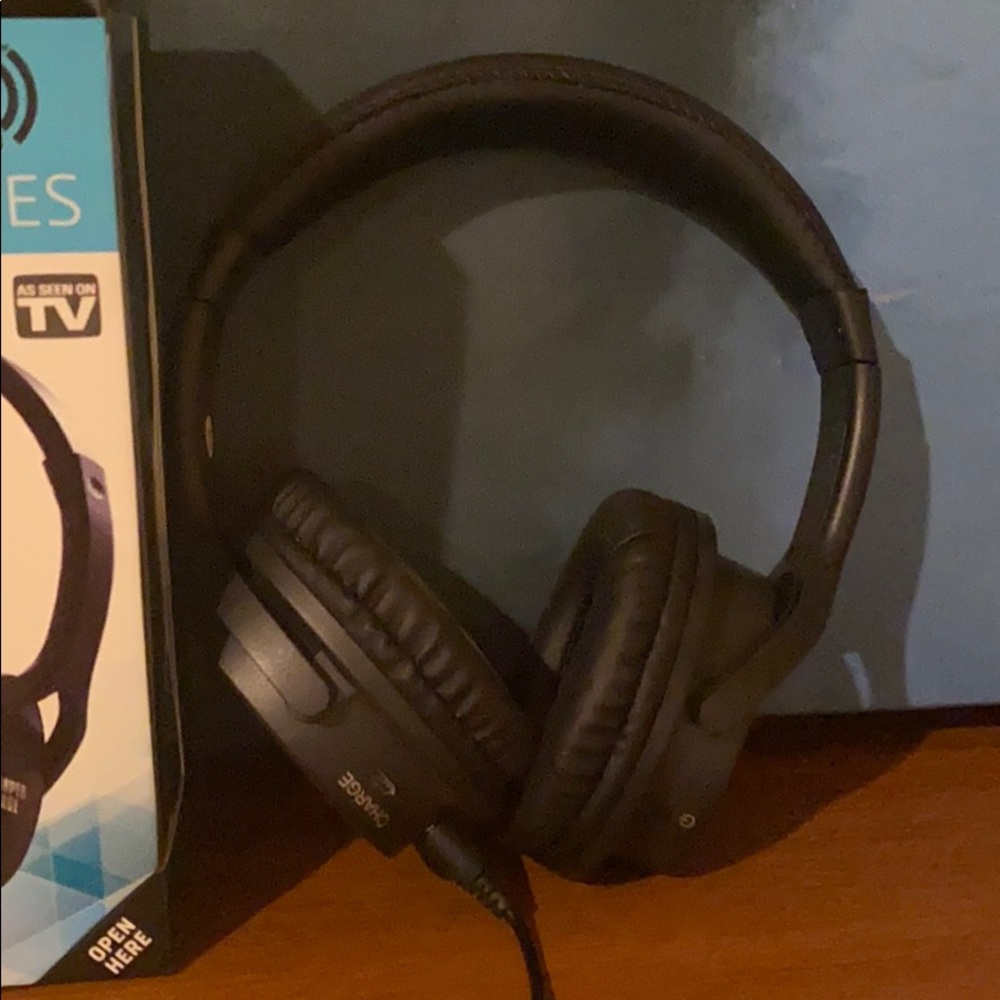 Headphone